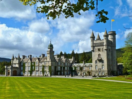 Balmoral Castle and Royal Deeside Tour - Inverness Tours